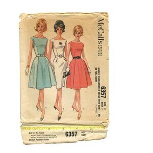 McCalls 6357 Misses Proportioned Dress Pattern For Slim Or Full Skirt Size 12